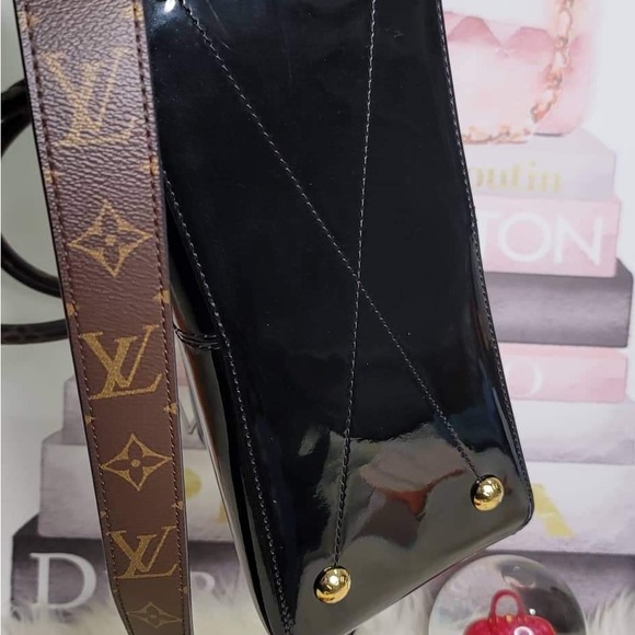 Louis Vuitton Handbag - Picture 11 of 13